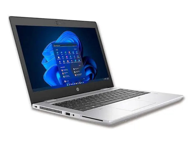 نمای باز لپ تاپ اچ پی ProBook 640 G5 با صفحه نمایش و صفحه کلید